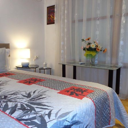 Zoya Apartment Burgas Bagian luar foto