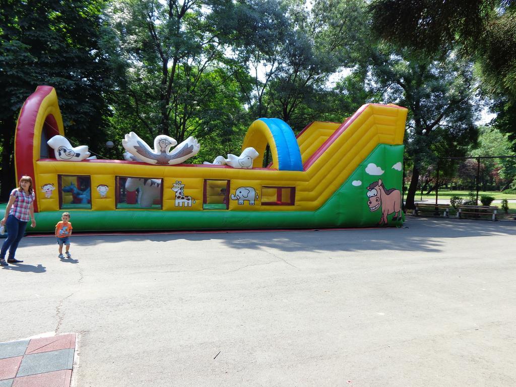 Zoya Apartment Burgas Bagian luar foto