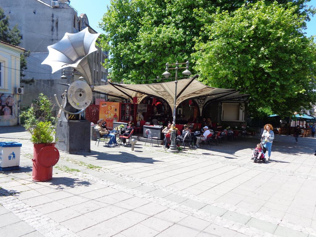 Zoya Apartment Burgas Bagian luar foto