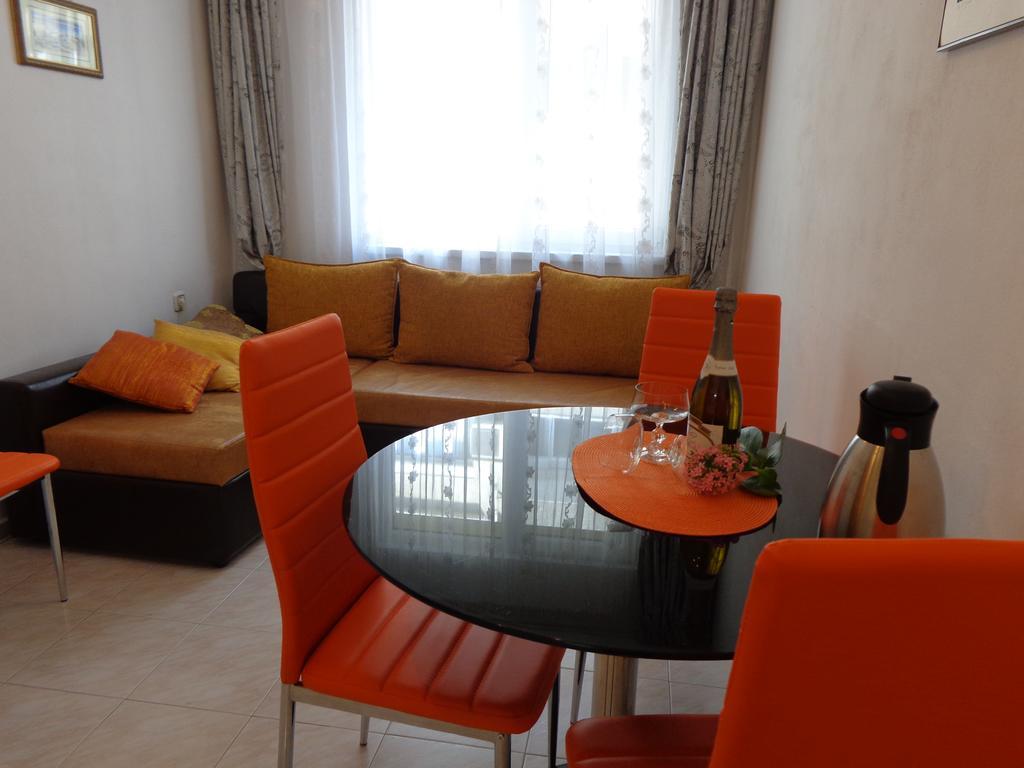 Zoya Apartment Burgas Bagian luar foto