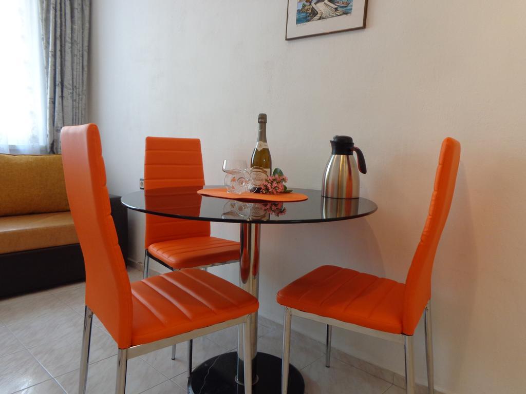 Zoya Apartment Burgas Bagian luar foto