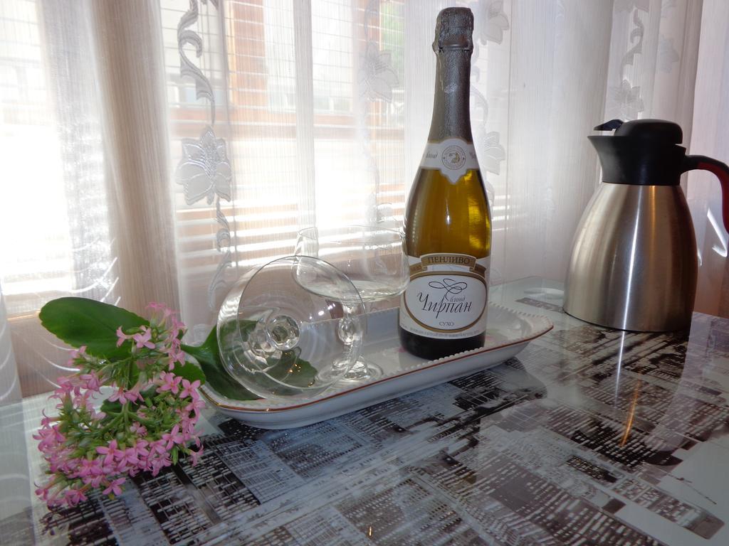 Zoya Apartment Burgas Bagian luar foto