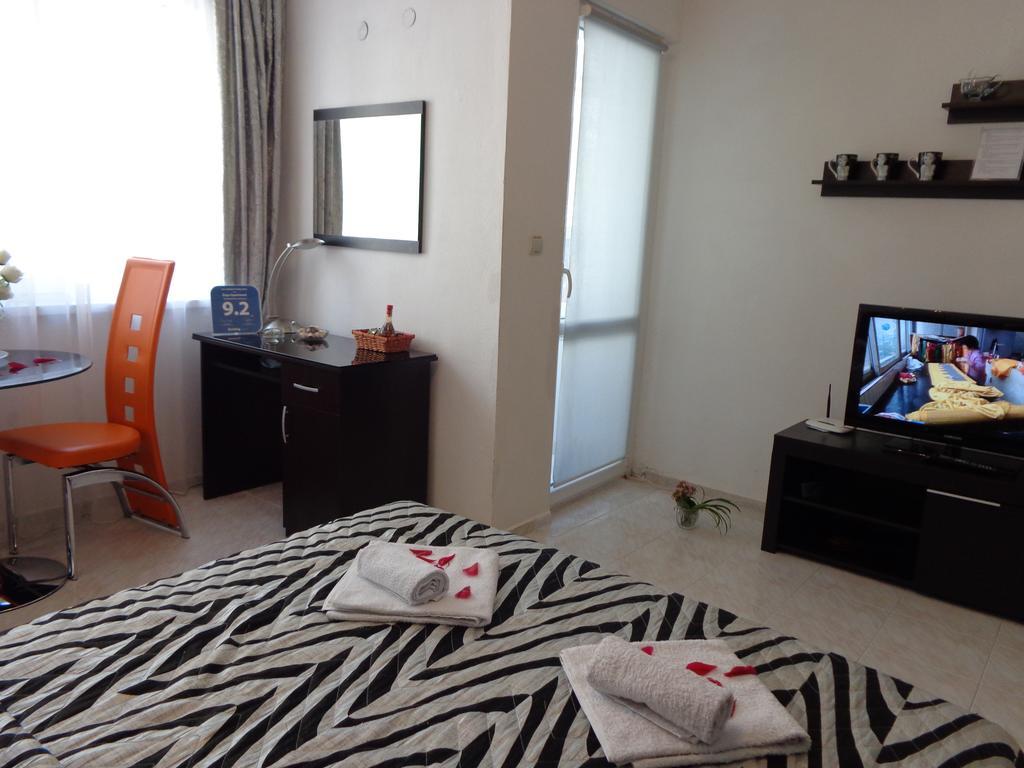 Zoya Apartment Burgas Bagian luar foto